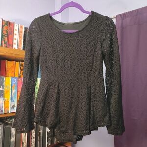 Scobe Black Floral Lace Bell Sleeve Peplum Top - Size M